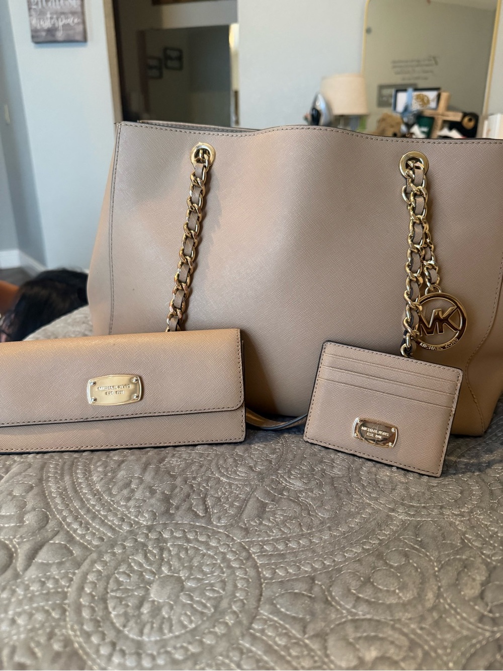 Michael Kors Beige Pebbled Leather Tote with Matching Wallet & Card Case